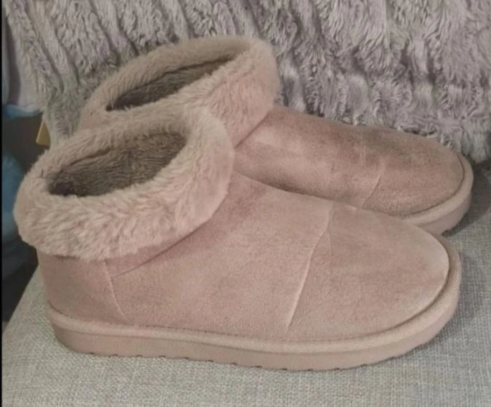 Beige zachte winterlaarzen van Primark limited edition Y2K – photo 2